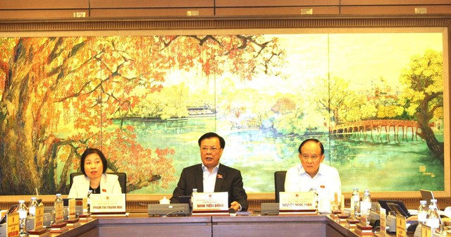 Bí thư Thành ủy Hà Nội: Giải quyết điểm nghẽn bất động sản sẽ khơi thông tín dụng ngân hàng