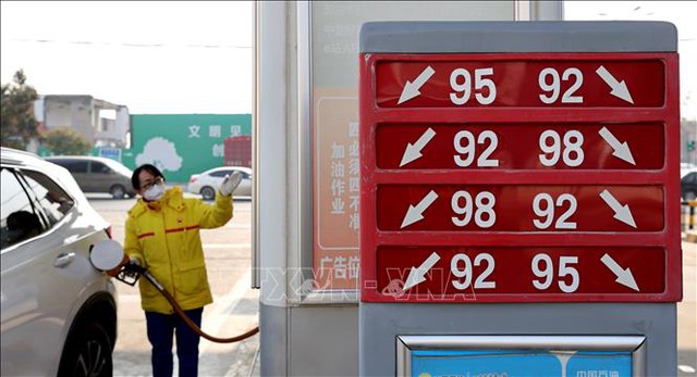 Một trạm nhiên liệu ở thành phố Tảo Trang, tỉnh Sơn Đông, Trung Quốc ngày 3/1/2023. Ảnh: THX/TTXVN
