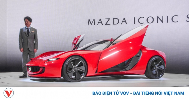 Mazda trình làng mẫu concept Iconic SP mới với ngoại hình đầy bóng bẩy