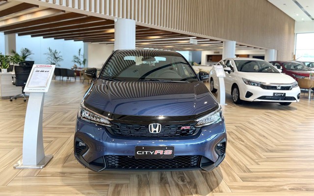 Áp lực đẩy doanh số, Honda City giảm ‘sập sàn’ gần 100 triệu đồng