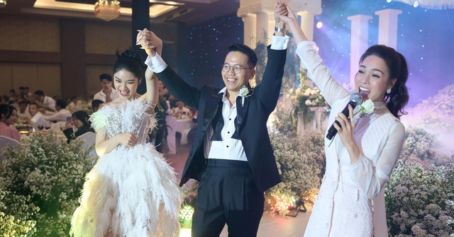 Dàn sao hội tụ tại đám cưới của nhiếp ảnh gia Nhật Đỗ, Nhật Kim Anh khuấy động, hát cực sung