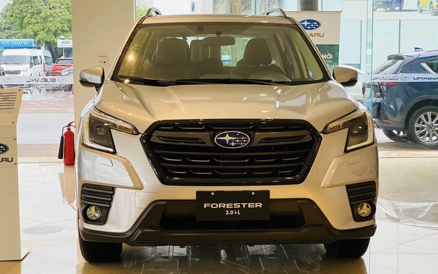 Subaru Forester giảm giá còn 749 triệu: Rẻ nhất phân khúc như CX-5, thêm áp lực cho CR-V 2024 sắp ra mắt