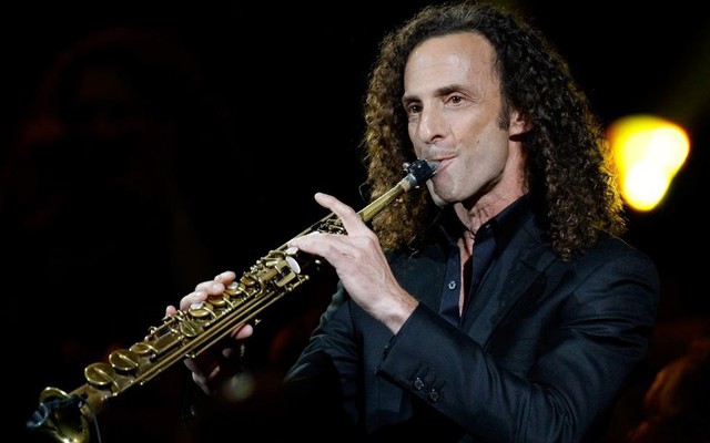 Huyền thoại Kenny G gây bất ngờ khi nói tiếng Việt, tiết lộ sẽ tặng kèn saxophone trong đêm diễn ở Hà Nội