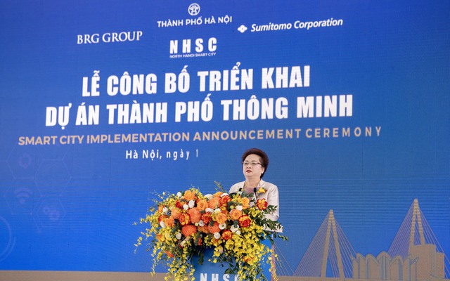 Bà Nguyễn Thị Nga, Chủ tịch Tập đoàn BRG phát biểu tại buổi lễ.