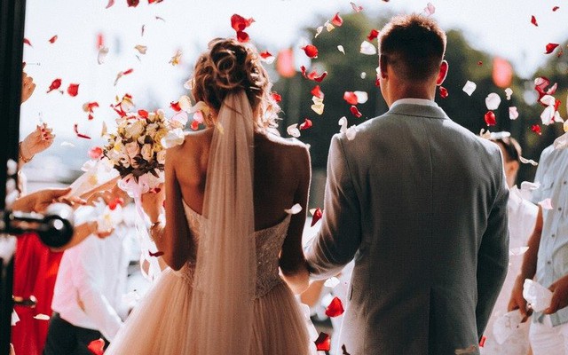 Đám cưới đang ngày càng giống những 'cú lừa' dưới góc nhìn kinh tế học