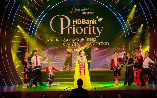 Từ HDBank Priority đến sự trở lại của huyền thoại saxophone Kenny G ở Việt Nam