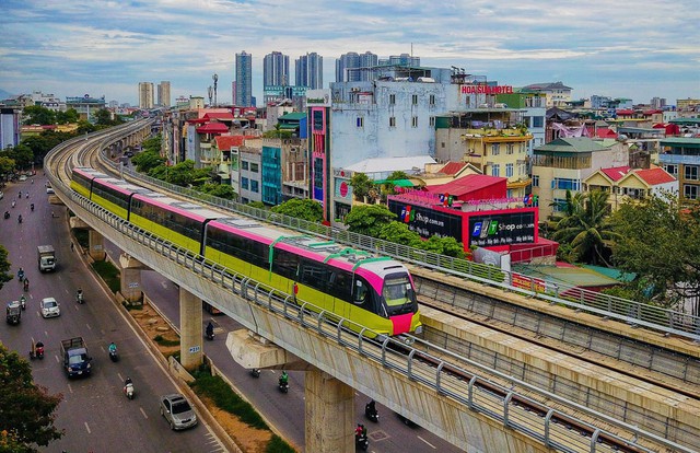 Hà Nội dự kiến thay thế tuyến buýt nhanh BRT bằng đường sắt đô thị, làm tàu một ray monorail trên cao chạy khắp ven hai bờ sông Hồng trong tương lai
 - Ảnh 1.