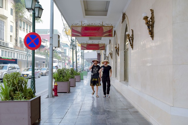 2 tuyến phố Việt có giá thuê đắt đỏ bậc nhất thế giới: Tràn ngập thời trang cao cấp, khách sạn 5 sao và … kem - Ảnh 9.