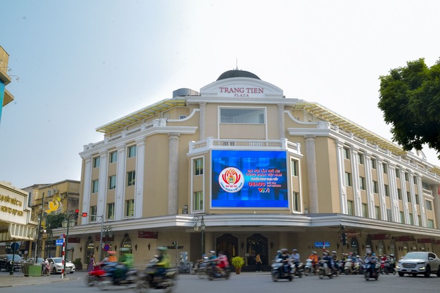 2 tuyến phố Việt có giá thuê đắt đỏ bậc nhất thế giới: Tràn ngập thời trang cao cấp, khách sạn 5 sao và … kem - Ảnh 11.