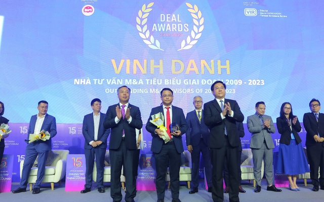 Chứng khoán Rồng Việt đạt giải Nhà tư vấn M&A tiêu biểu giai đoạn 2009 - 2023