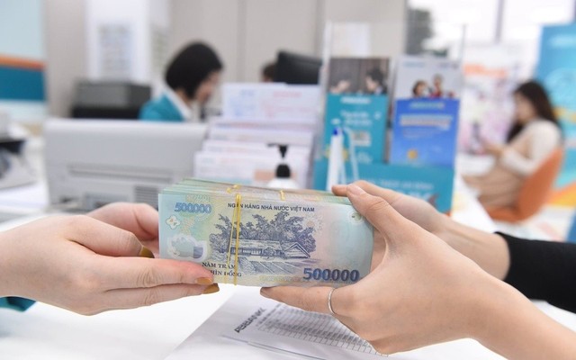 Một ngân hàng tư nhân lớn thông báo giảm tới 2%/năm lãi suất cho vay các khách hàng hiện hữu