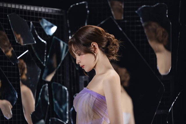 Chi Pu khoe nhan sắc đỉnh cao trong MV mới: Gu thời trang và trang sức được chú ý đặc biệt - Ảnh 3.