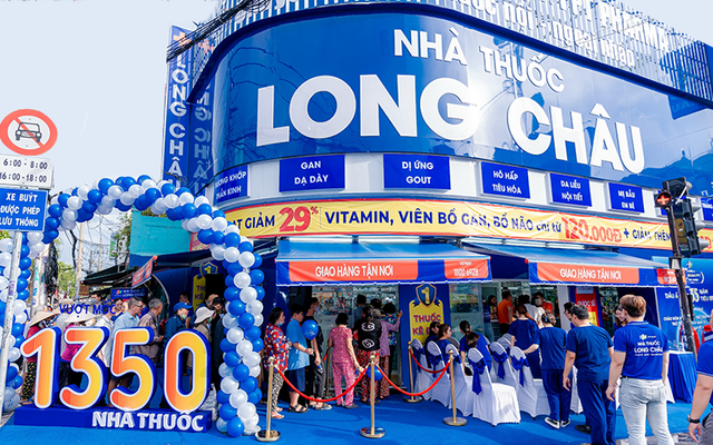 Từ 4 đến 1.600 nhà thuốc, dự kiến doanh thu năm 2023 sẽ đạt 15.000 tỷ đồng: Đâu là “đũa thần” của FPT Long Châu?