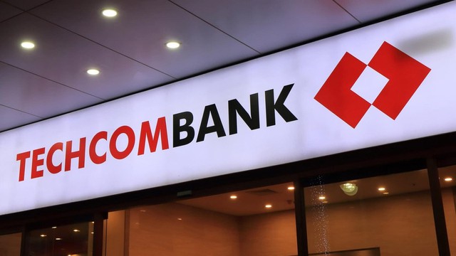 Hai người con của chủ tịch Techcombank đã chi hàng nghìn tỷ mua cổ phiếu, đều lọt Top 25 người giàu nhất sàn chứng khoán Việt Nam dù còn rất trẻ - Ảnh 1.
