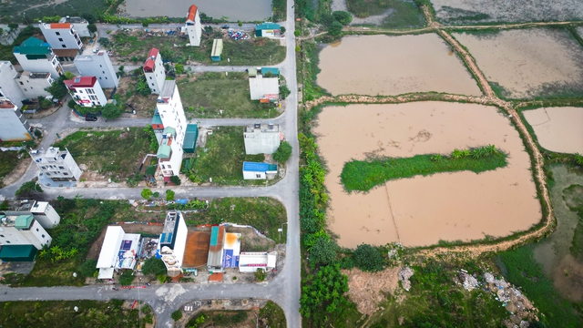 Khu đô thị xây 20 năm chưa xong, giá đất vẫn cao ngất ngưởng - Ảnh 4.