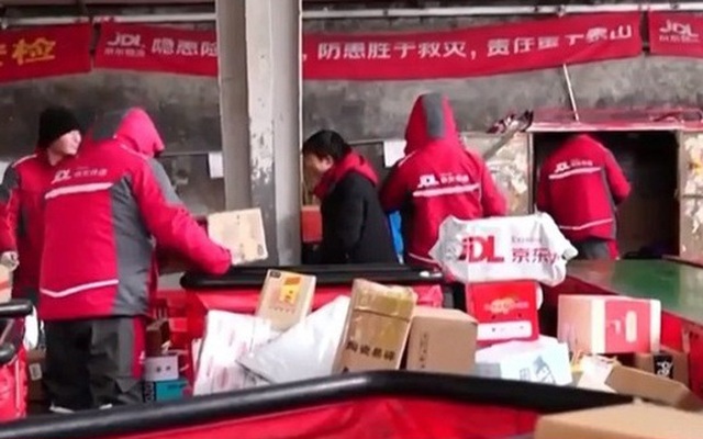 Băng tuyết kéo dài, mua sắm trực tuyến tăng mạnh tại Trung Quốc