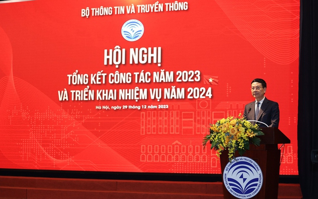 Bộ trưởng Bộ Thông tin và Truyền thông Nguyễn Mạnh Hùng phát biểu tại Hội nghị Tổng kết công tác năm 2023, triển khai nhiệm vụ năm 2024 (Ảnh: Bộ Thông tin và Truyền thông)