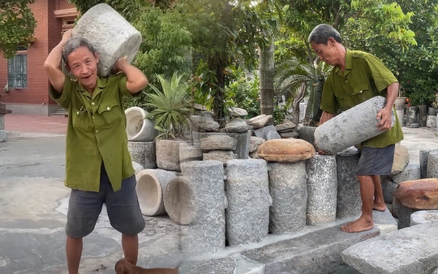 "Dị nhân" Thái Bình đi khắp nơi xin cối đá xây nhà, gần 45 năm khiến mọi người không ngừng kinh ngạc