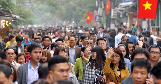 Dân số Việt Nam tăng hơn 800.000 người trong năm 2023 - Ảnh 1.