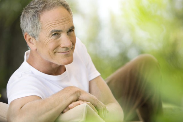 Nam giới trên 50 tuổi vẫn “dễ dàng” hoàn thành 5 điều chứng tỏ sức khỏe, tuổi tác không còn là vấn đề - Ảnh 2.