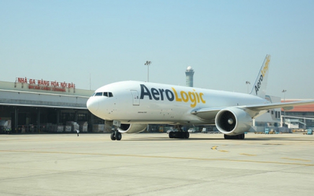 Máy bay của Lufthansa Cargo được vận hành bởi AeroLogic và hạ cánh tại sân bay Nội Bài. Ảnh: Công ty cổ phần Dịch vụ hàng hóa hàng không Việt Nam.