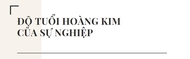 Độ tuổi mà thu nhập của hầu hết đàn ông đạt đỉnh: Cẩn trọng ngay vì đằng sau “thời hoàng kim” là nguy cơ lớn - Ảnh 1.