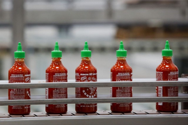 Từ doanh thu hơn 2.000 USD/tháng, tỷ phú đôla gốc Việt đưa tương ớt Sriracha ‘khuynh đảo’ thị trường Mỹ chỉ nhờ truyền miệng và 1 website đơn giản - Ảnh 6.