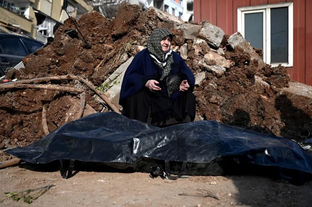 Điều kỳ diệu trong thảm họa động đất Thổ Nhĩ Kỳ - Syria: Bé trai 2 tuổi sống sót sau 78 tiếng bị chôn vùi dưới đống đổ nát - Ảnh 6.