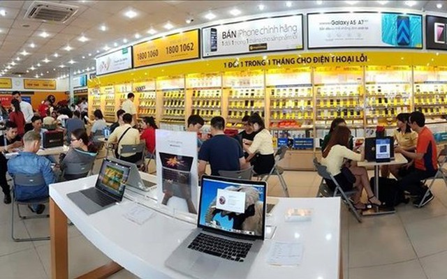 Tại sao mua hàng của Apple, Samsung, Panasonic, LG,... Thế giới di động lại phải cho các ông lớn này "nợ" tới hàng nghìn tỷ đồng?