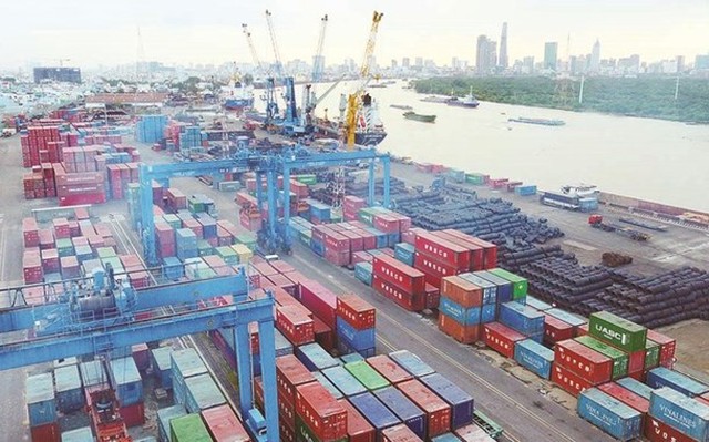 Phát triển vận tải biển quốc tế hứa hẹn thu hút một lượng lớn dòng vốn từ nhiều ngành khác.