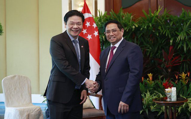 Thủ tướng Phạm Minh Chính tiếp Phó Thủ tướng, Bộ trưởng Tài chính Singapore Lawrence Wong - Ảnh: VGP/Nhật Bắc