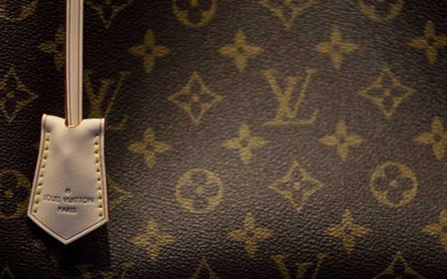 Ecommerce Louis Vuitton partners with JDcom  Luxus Plus