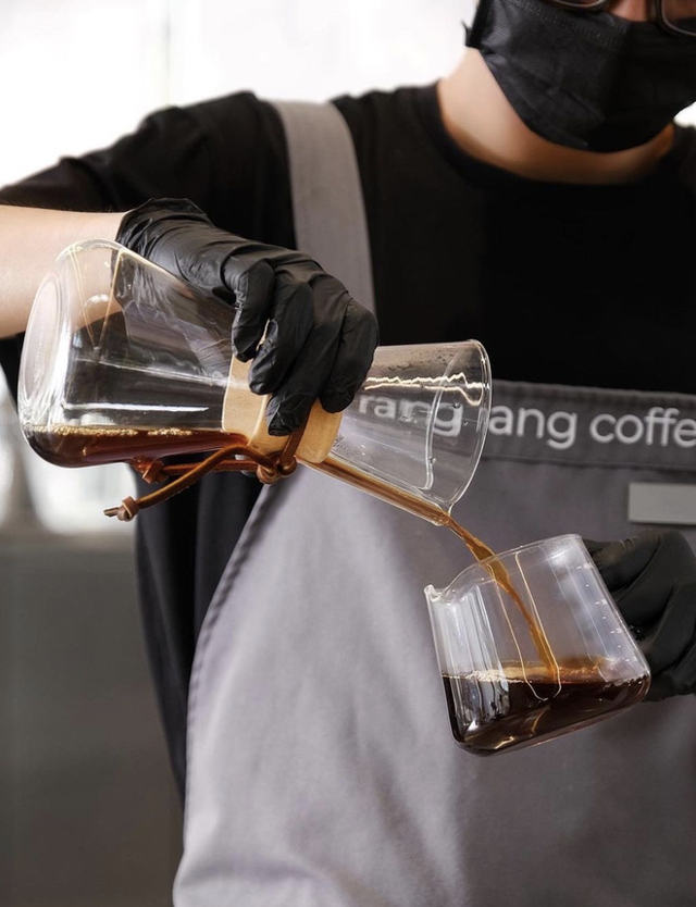  Các chuỗi cà phê Việt Nam mà thương hiệu % Arabica phải dè chừng - Ảnh 5.