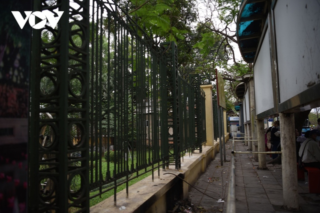 Cận cảnh khu vực hàng rào Vườn thú Hà Nội dự định tháo dỡ - Ảnh 5.