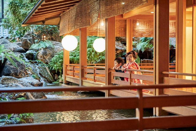Khách sạn được coi là kho báu nghệ thuật của Nhật Bản - Ảnh 6.
