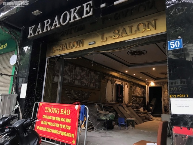 Quán karaoke ở Hà Nội gấp rút sửa chữa, mong chờ được hồi sinh - Ảnh 8.