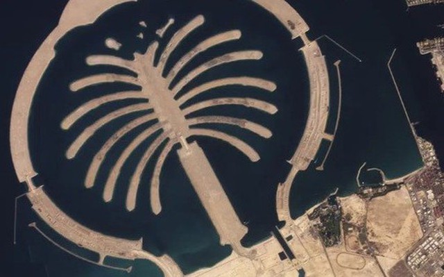 Hình ảnh Palm Jebel Ali, một khu đô thị sang trọng ngoài khơi bờ biển Dubai. Ảnh: AP.