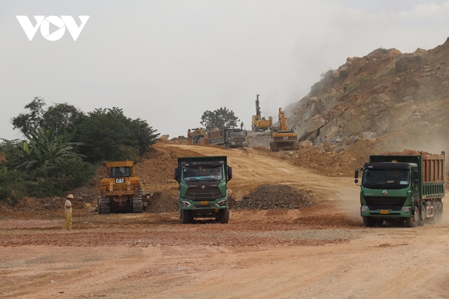 Khánh Hòa bàn giao mặt bằng cao tốc Vân Phong - Nha Trang - Ảnh 3.