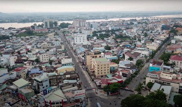 Thành phố trực thuộc tỉnh đông dân nhất Việt Nam, ngang Cần Thơ, Đà Nẵng có gì đặc biệt? - Ảnh 2.