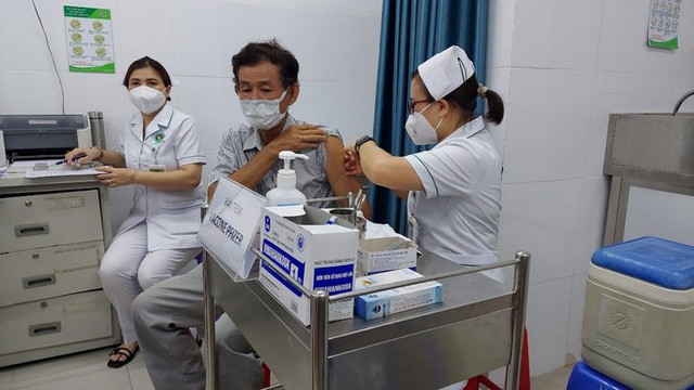 Bộ Y tế phản hồi đề nghị của TP HCM về nuôi cấy SARS-CoV-2 - Ảnh 1. Bộ Y tế phản hồi đề nghị của TP HCM về nuôi cấy SARS-CoV-2 - Ảnh 1.