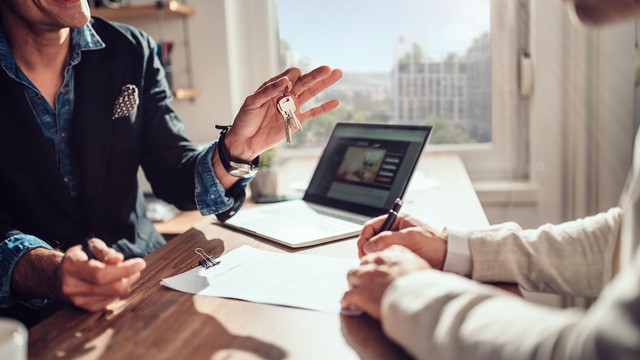 Tác hại của ChatGPT: Khiến nhiều môi giới bất động sản vừa dùng đã nghiện, trở nên quá ỉ lại vào công nghệ - Ảnh 1. Tác hại của ChatGPT: Khiến nhiều môi giới bất động sản vừa dùng đã nghiện, trở nên quá ỉ lại vào công nghệ - Ảnh 1.