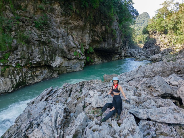 Suggested itinerary for 3 days 2 nights to experience Hung Thoong - a new chain of natural caves in Quang Binh - Photo 11.