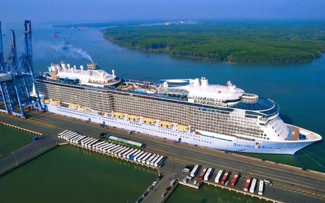 ‘Siêu tàu’ du lịch đưa 3.800 khách quốc tế đến Việt Nam