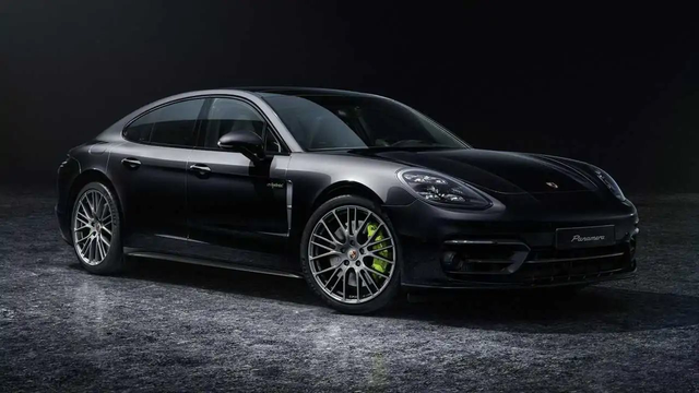 Tại thị trường đặc biệt này, Porsche Panamera 2023 bất ngờ được rao bán với giá chỉ  430 triệu đồng - khách hàng tranh nhau đặt cọc - Ảnh 1.