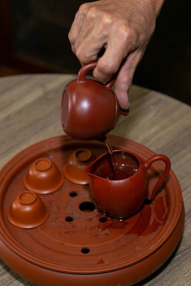 A 70-year-old tea shop in Ho Chi Minh City has passed on 