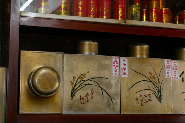 A 70-year-old tea shop in Ho Chi Minh City has passed on "cross-border" with the recipe for making two precious teas, sometimes up to 350 million VND/kg - Photo 13.