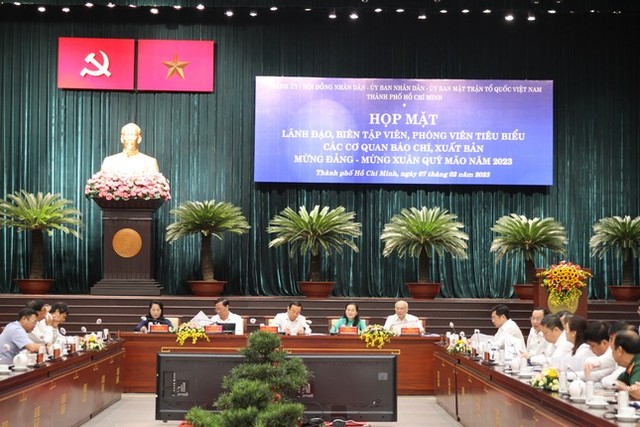 Bí thư TPHCM Nguyễn Văn Nên nói về tác động 2 mặt của ChatGPT - Ảnh 1.
