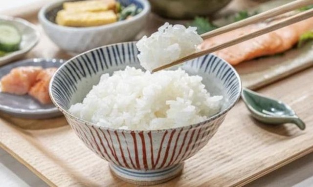 Người Nhật có 1 mẹo ăn cơm giúp hạ đường huyết, tránh tăng cân: Chuyên gia nói gì? - Ảnh 2.