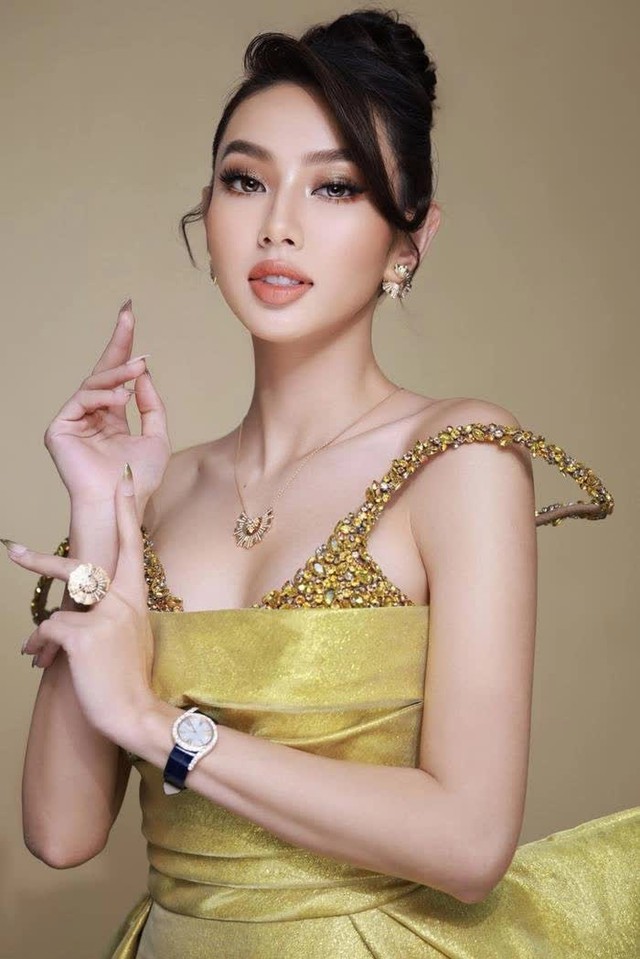 Hoa hậu Thùy Tiên làm việc với Sở TT-TT Lâm Đồng sau status có 1 chuyện hài không tưởng và loạt bài viết trên Facebook Đặng Thùy Trang - Ảnh 3.