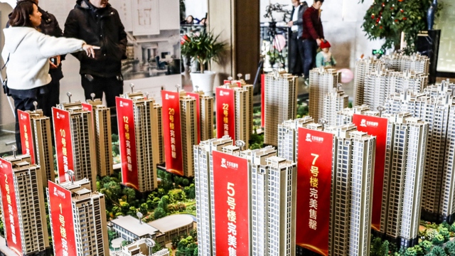 Những giải pháp của Trung Quốc để cứu thị trường bất động sản - Ảnh 1.
